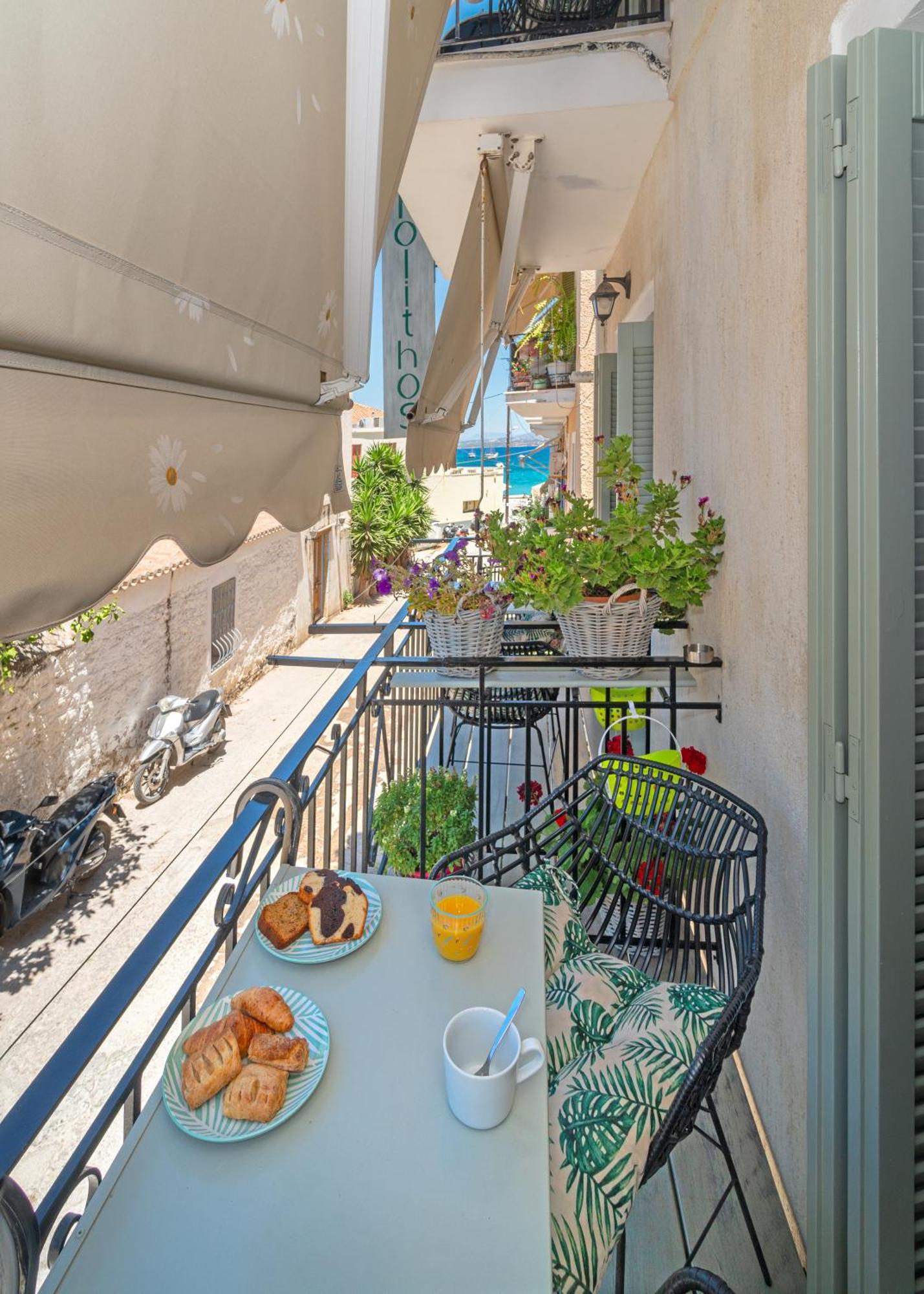 Arolithos Hotel Spetses Town Exterior photo